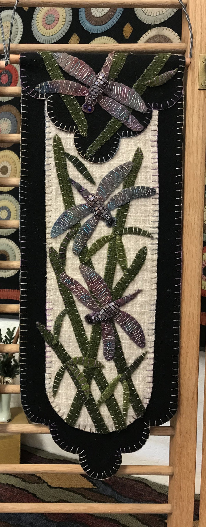Dragon Flies Dance Scalloped Banner