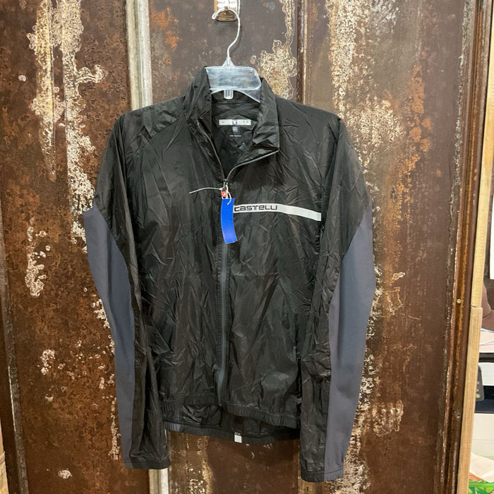 Full zip windbreaker NWT