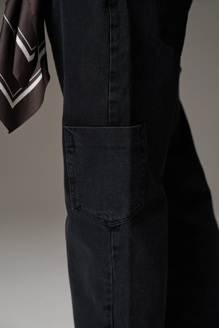 MULTI POCKET WASHED JEAN - BLACK WASH