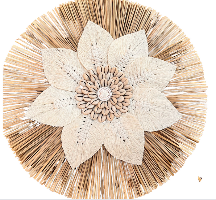 Reed Circle Cowrie Flower Decor