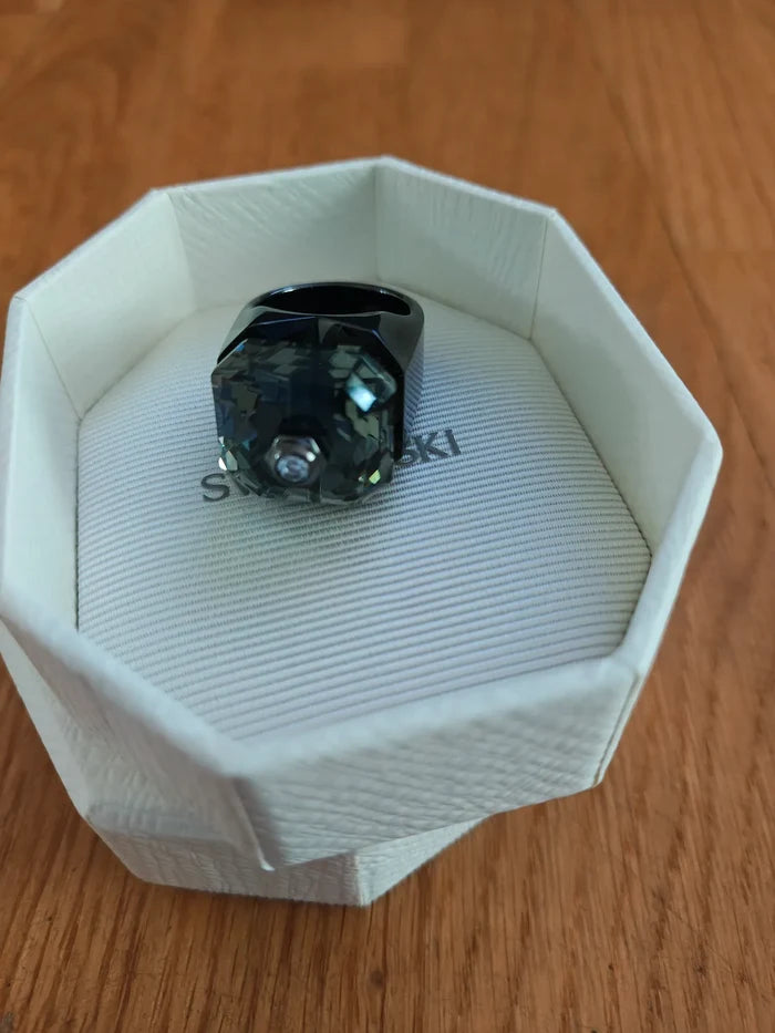 Swarovski-ring NWOT