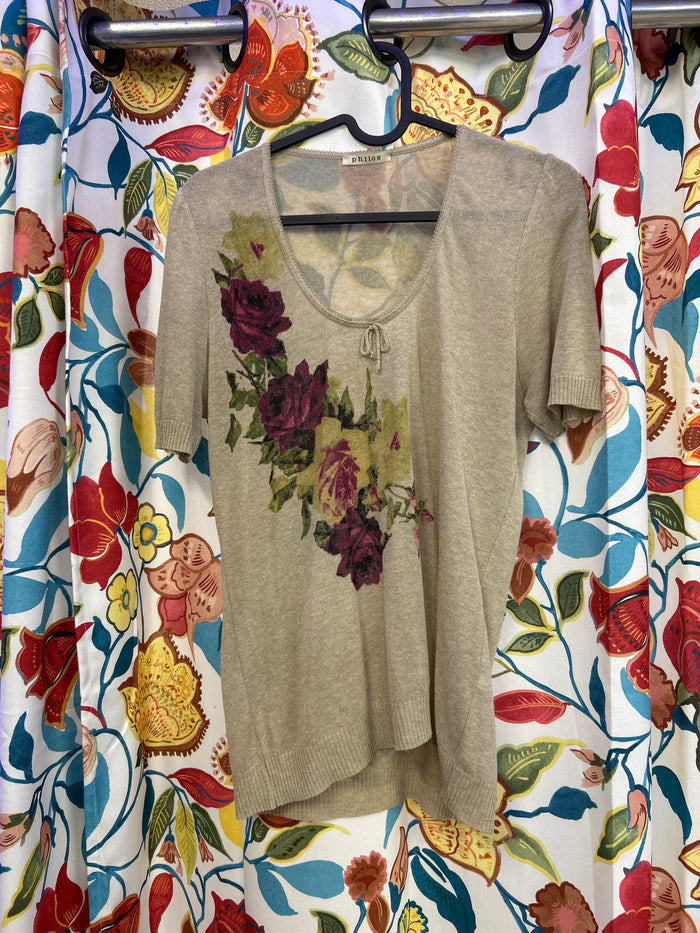 Y2k 'philos' mesh flower top
